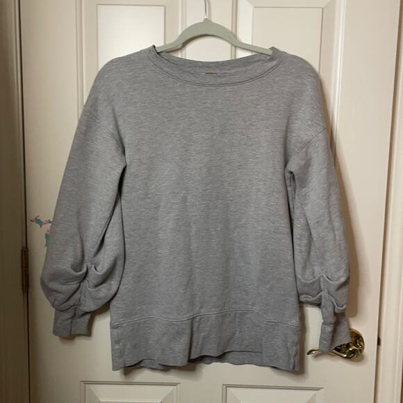 Zella gray sweatshirt ruched sleeves small - Picture 2 of 7